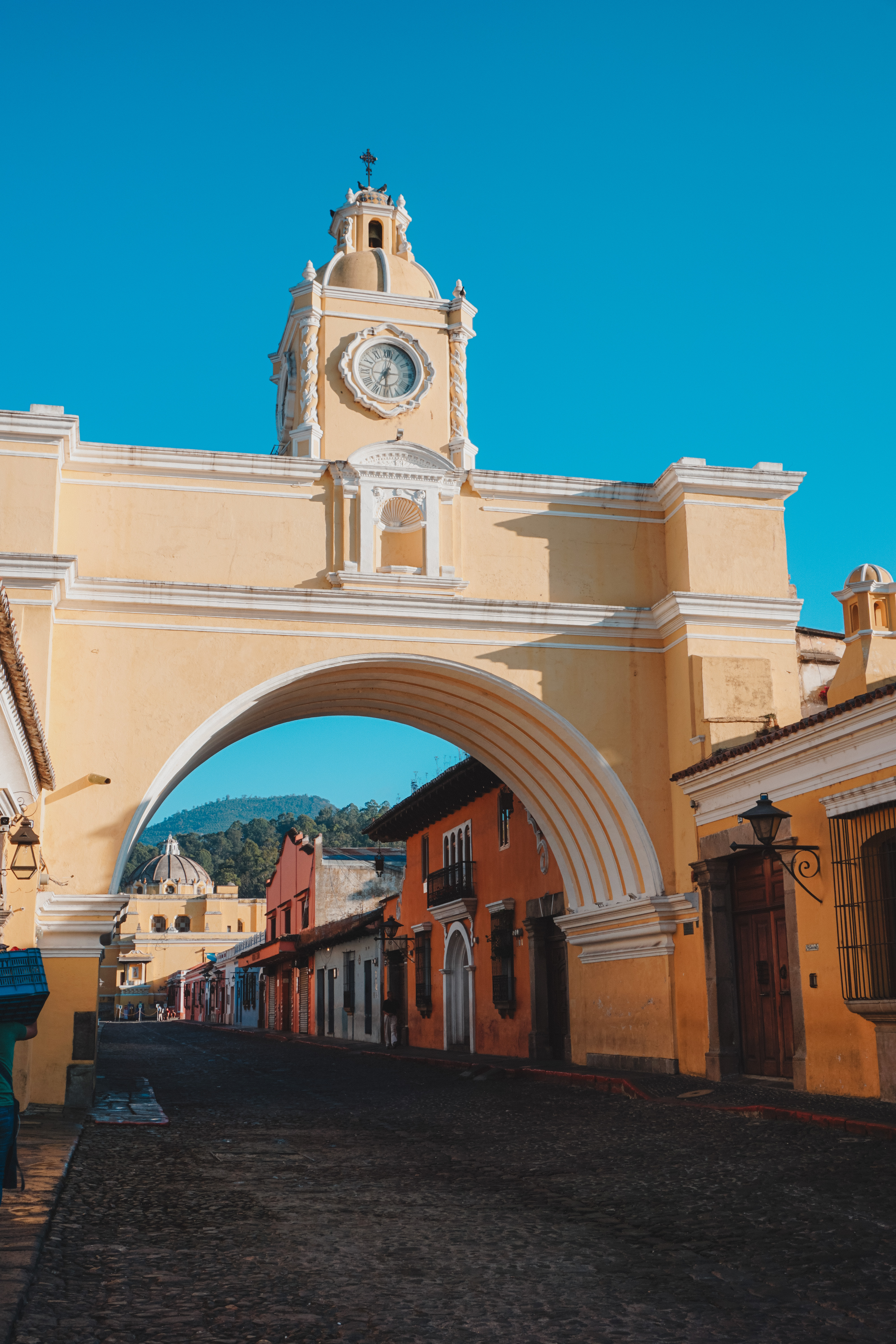 Fun things to do in Guatemala. Check out my travel guide to learn more. Arco de Santa Catalina Antigua Guatemala | Guatemala Aesthetic | Guatemala Travel | Guatemala Travel Guide | Guatemala | Antigua | Antigua Guatemala | Antigua Guatamala Aesthetic | Antigua Travel | Antigua Things to Do | Antigua Travel Guide | Antigua Trip | Travel | Travel Aesthetic | Traveling | Travel Photography | Budget Travel | Budget Traveller | Budget Travel Destinations | Budget Traveling | Budget Travel Tip